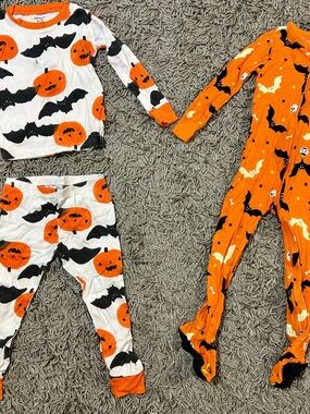 Carter's Orange, White & Black Halloween Pumpkin Bat Pajama Set